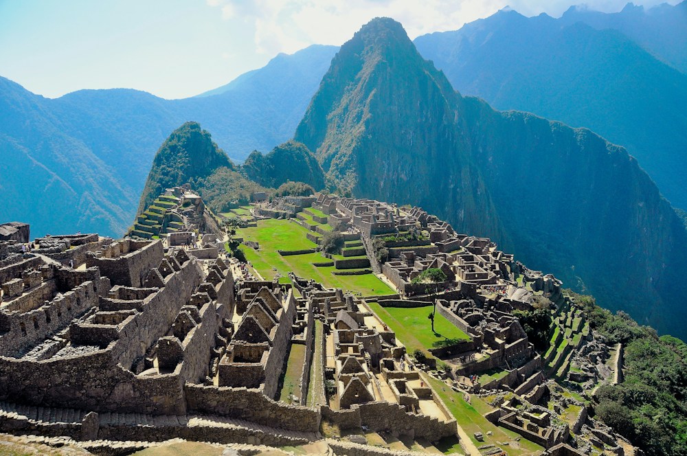 Estrategia para crear Reels y TikToks virales de destinos turísticos en Perú